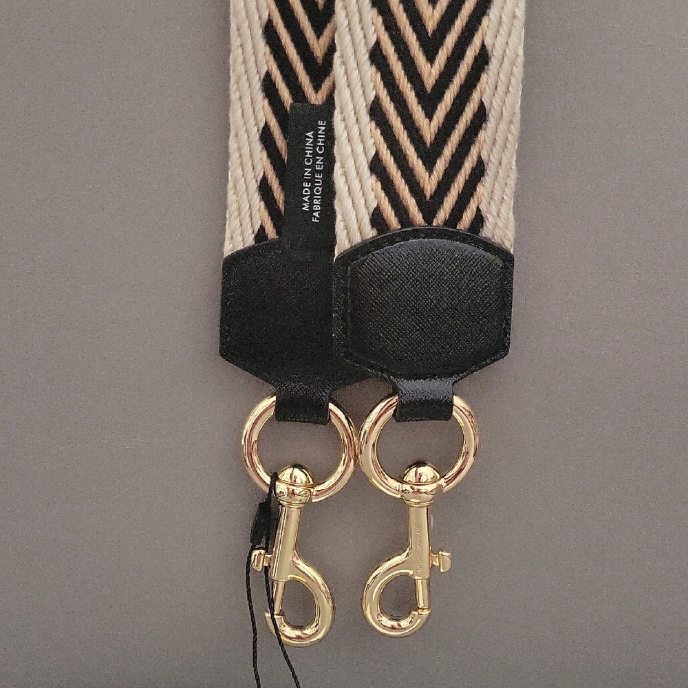 Marc Jacobs Black and Cream Chevron Belt - Picture 2 of 3